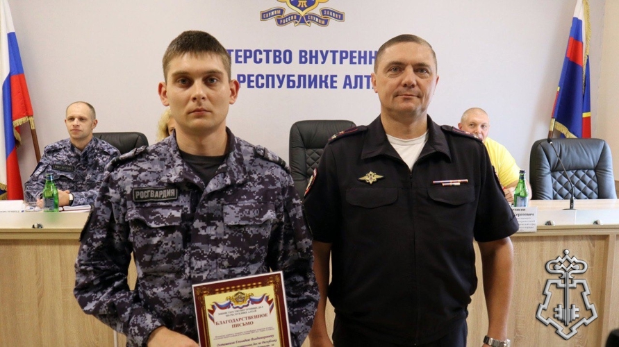 СОТРУДНИКИ РОСГВАРДИИ ОБСУДИЛИ ВОПРОСЫ ВЗАИМОДЕЙСТВИЯ С ОБЩЕСТВЕННЫМИ ОБЪЕДИНЕНИЯМИ В РЕСПУБЛИКЕ АЛТАЙ