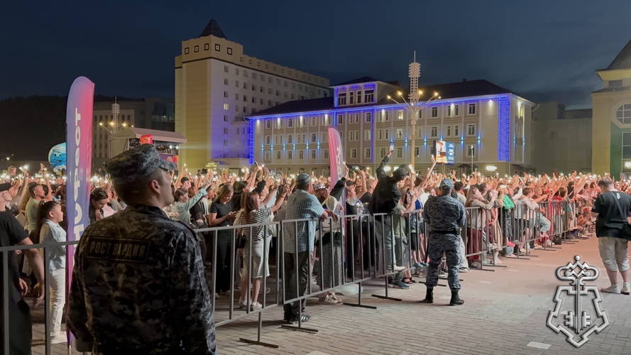 СОТРУДНИКИ ВНЕВЕДОМСТВЕННОЙ ОХРАНЫ ПРИНЯЛИ УЧАСТИЕ В ОБЕСПЕЧЕНИИ БЕЗОПАСНОСТИ «музыкального фестиваля «ойно-фест-2025»