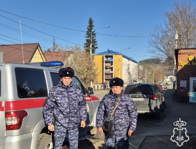 СОТРУДНИКИ ОТДЕЛА ВНЕВЕДОМСТВЕННОЙ ОХРАНЫ ПО РЕСПУБЛИКЕ АЛТАЙ ПРИНЯЛИ МЕРЫ ПО ПРЕДОТВРАЩЕНИЮ ПОЖАРА НА ОХРОНЯЕМОМ ОБЪЕКТЕ В ГОРОДЕ ГОРНО - АЛТАЙСКЕ (ВИДЕО)