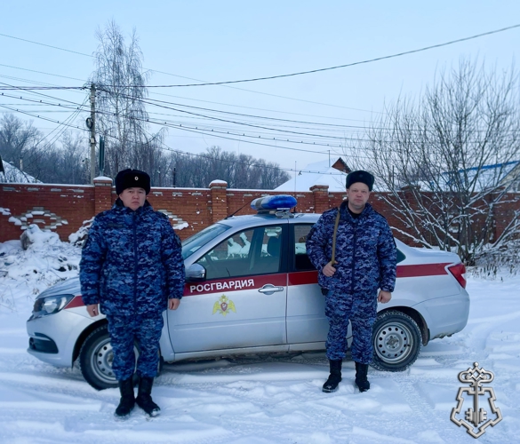 В РЕСПУБЛИКЕ АЛТАЙ СОТРУДНИКИ ВНЕВЕДОМСТВЕННОЙ ОХРАНЫ РОСГВАРДИИ ОКАЗАЛИ ПОМОЩЬ ПРИ СЕРЬЕЗНОМ ДТП