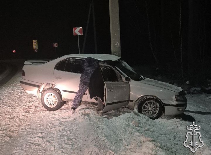 В РЕСПУБЛИКЕ АЛТАЙ РОСГВАРДЕЙЦЫ ОКАЗАЛИ ПОМОЩЬ ПОСТРАДАВШИМ  В ДТП