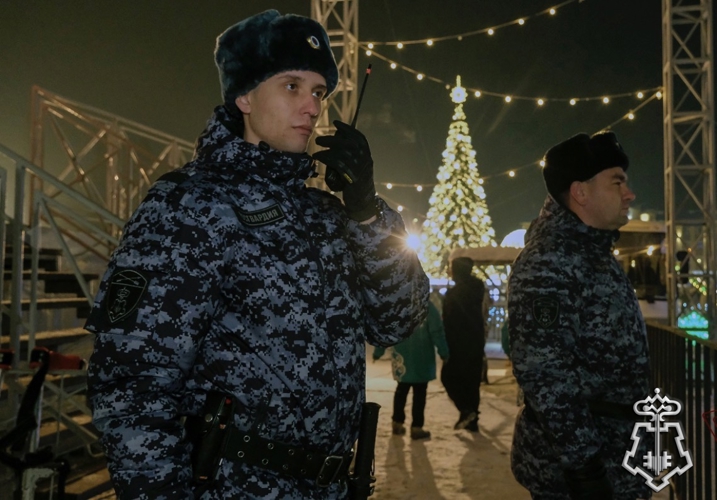 В НОВОГОДНЮЮ НОЧЬ РОСГВАРДИЯ ОБЕСПЕЧИЛА ПРАВОПОРЯДОК В ГОРНО-АЛТАЙСКЕ