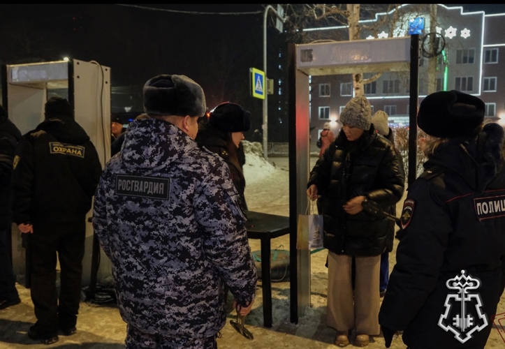В НОВОГОДНЮЮ НОЧЬ РОСГВАРДИЯ ОБЕСПЕЧИЛА ПРАВОПОРЯДОК В ГОРНО-АЛТАЙСКЕ