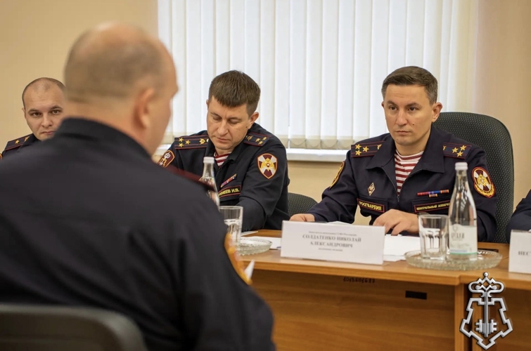 В ПОДМОСКОВЬЕ ЗАВЕРШИЛИСЬ КУРСЫ ПОВЫШЕНИЯ КВАЛИФИКАЦИИ РУКОВОДИТЕЛЕЙ ПОДРАЗДЕЛЕНИЙ ВНЕВЕДОМСТВЕННОЙ ОХРАНЫ РОСГВАРДИИ