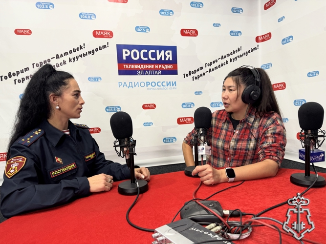 СОТРУДНИК РОСГВАРДИИ ВЫСТУПИЛА В ЭФИРЕ  РЕСПУБЛИКАНСКОГО  РАДИО В ПРЕДВЕРИИ 74-Й ГОДОВЩИНЫ СО ДНЯ ОБРАЗОВАНИЯ СЛУЖБЫ ВНЕВЕДОМСТВЕННОЙ ОХРАНЫ
